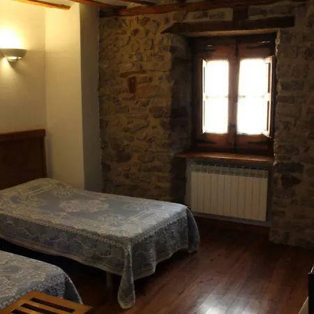 Hotel Rural Casabarria 2*