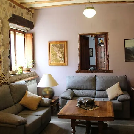 Rural Casabarria Hotel 2*